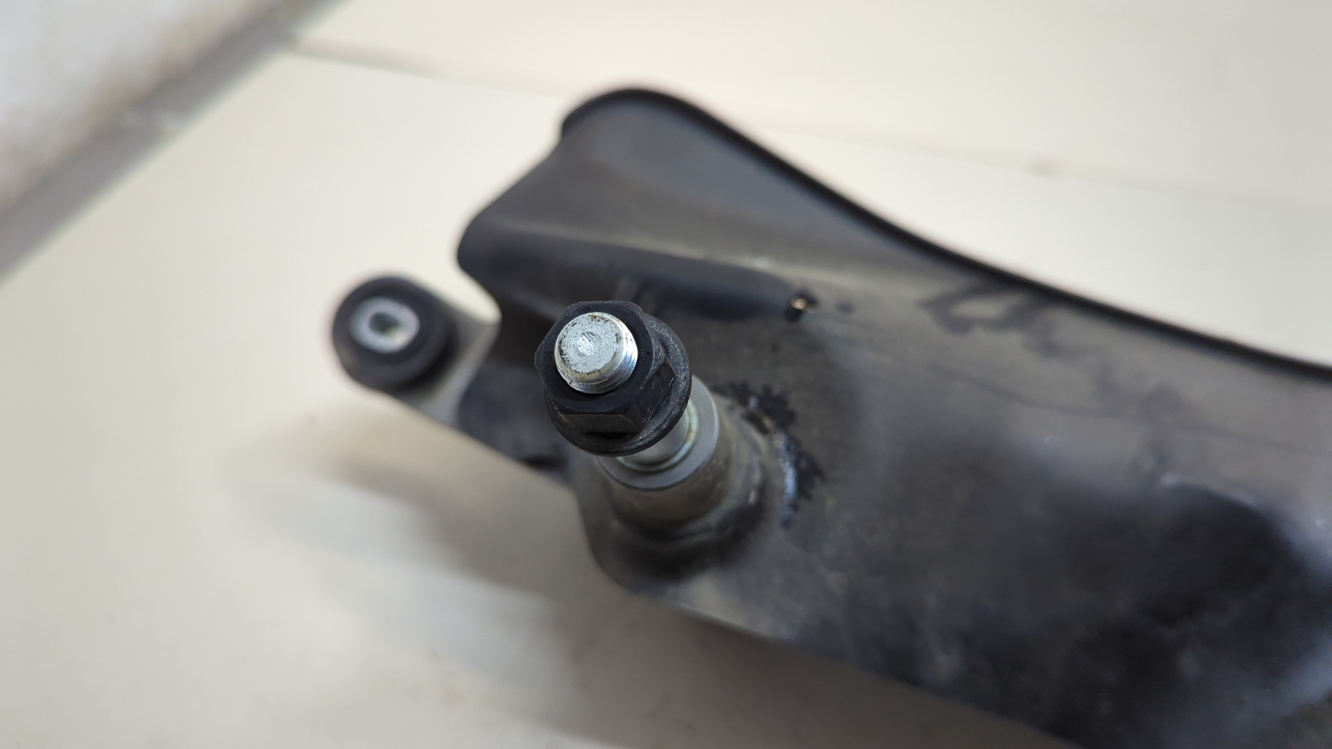 Трапеция стеклоочистителей