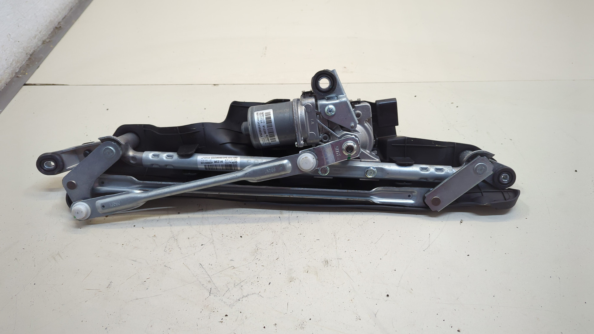 Трапеция стеклоочистителей