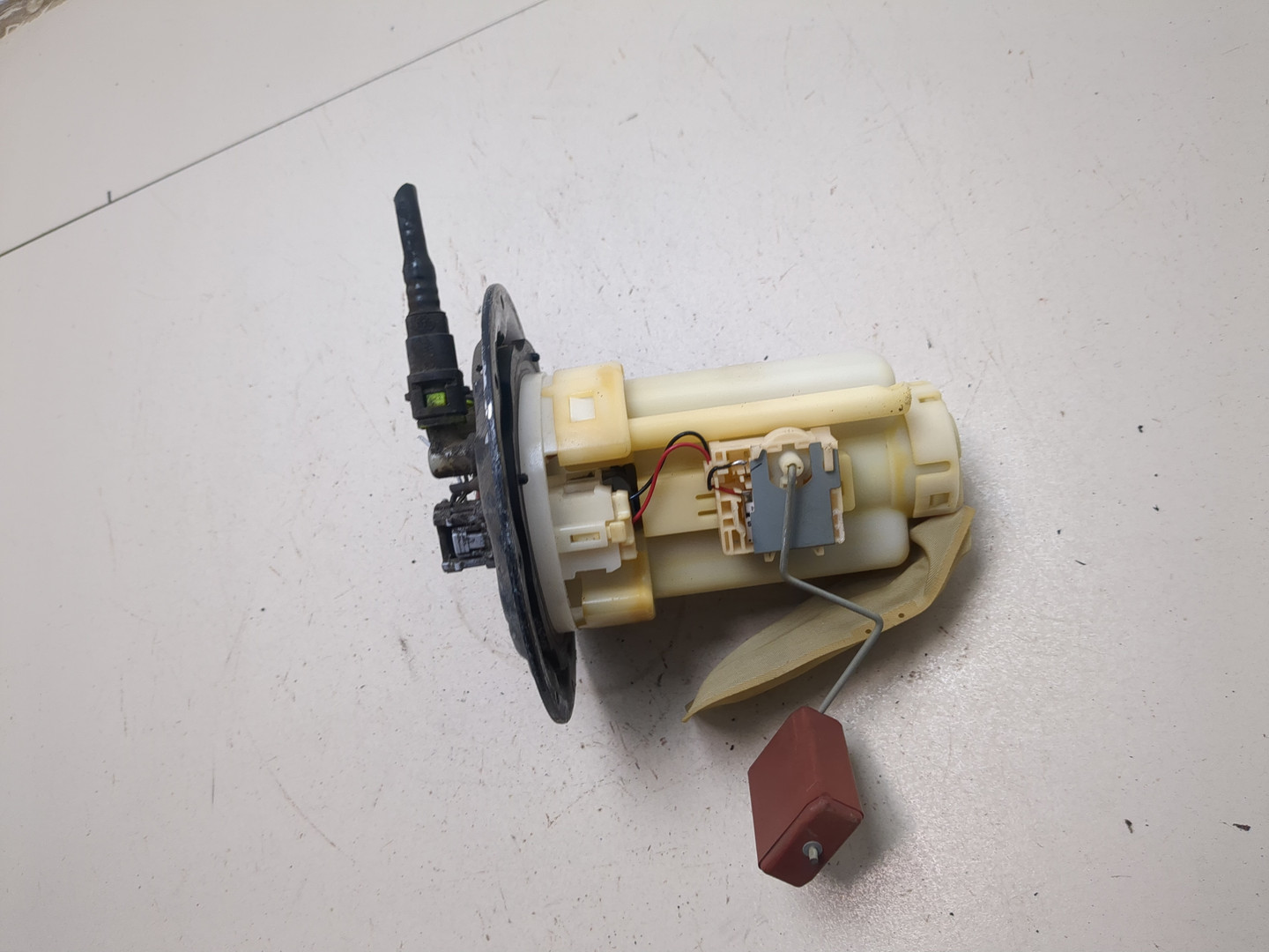 Насос топливный электрический