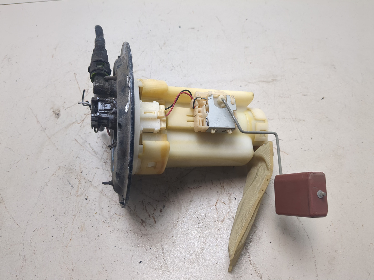 Насос топливный электрический