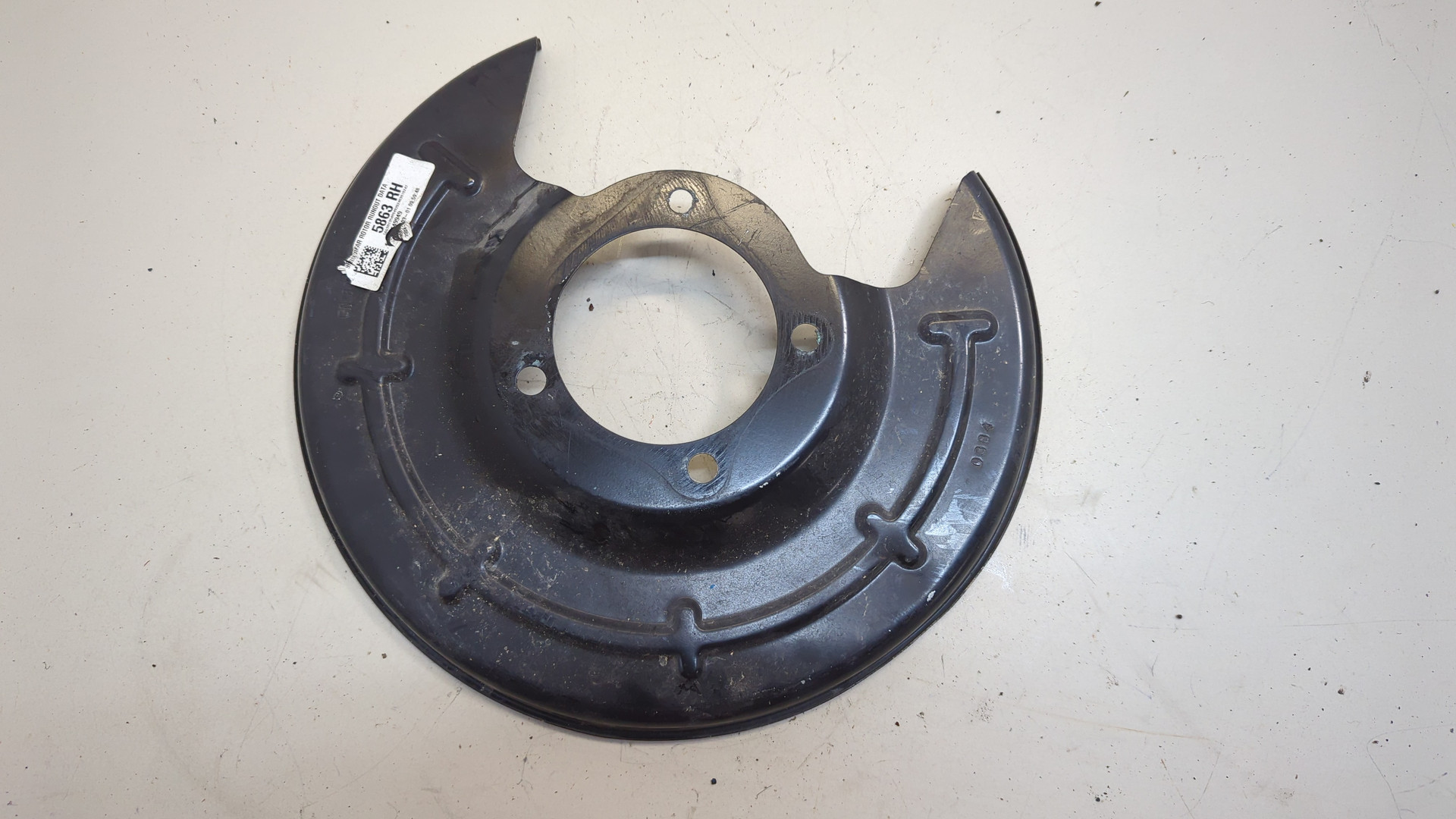 Пыльник тормозного диска