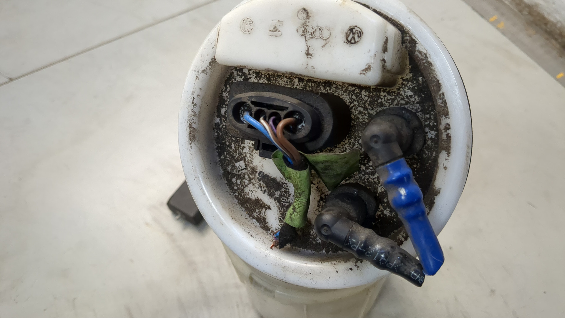 Насос топливный электрический