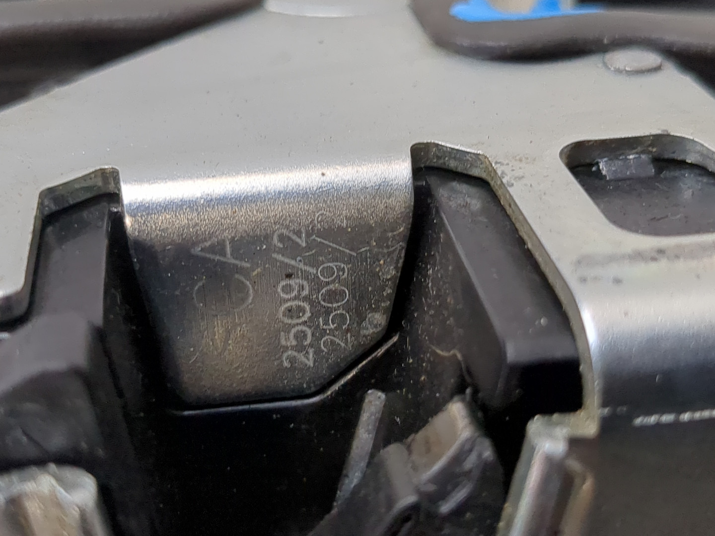 Замок двери задней левой