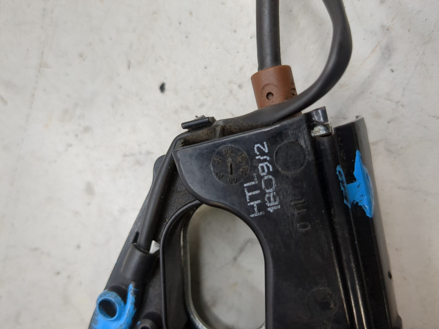 Замок двери задней левой