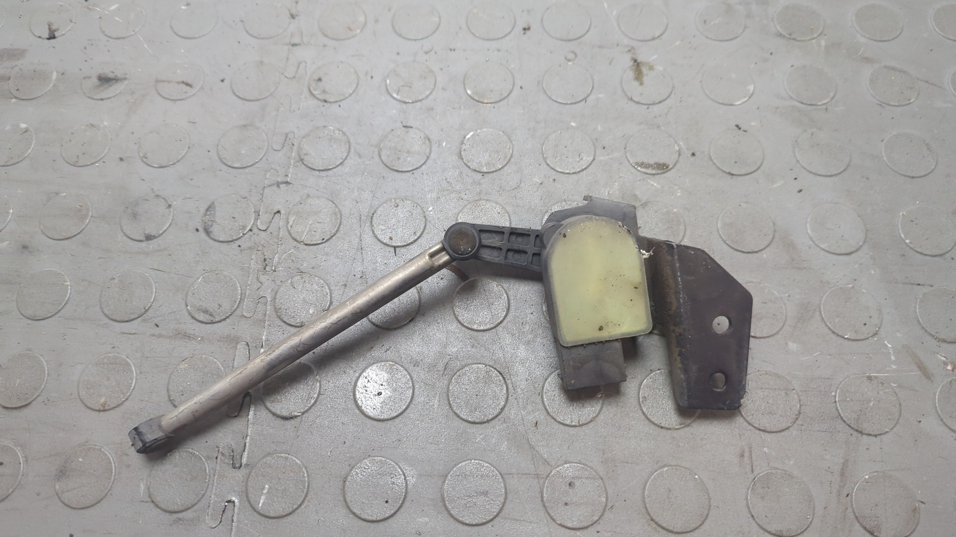 Датчик регулировки дорож. просвета