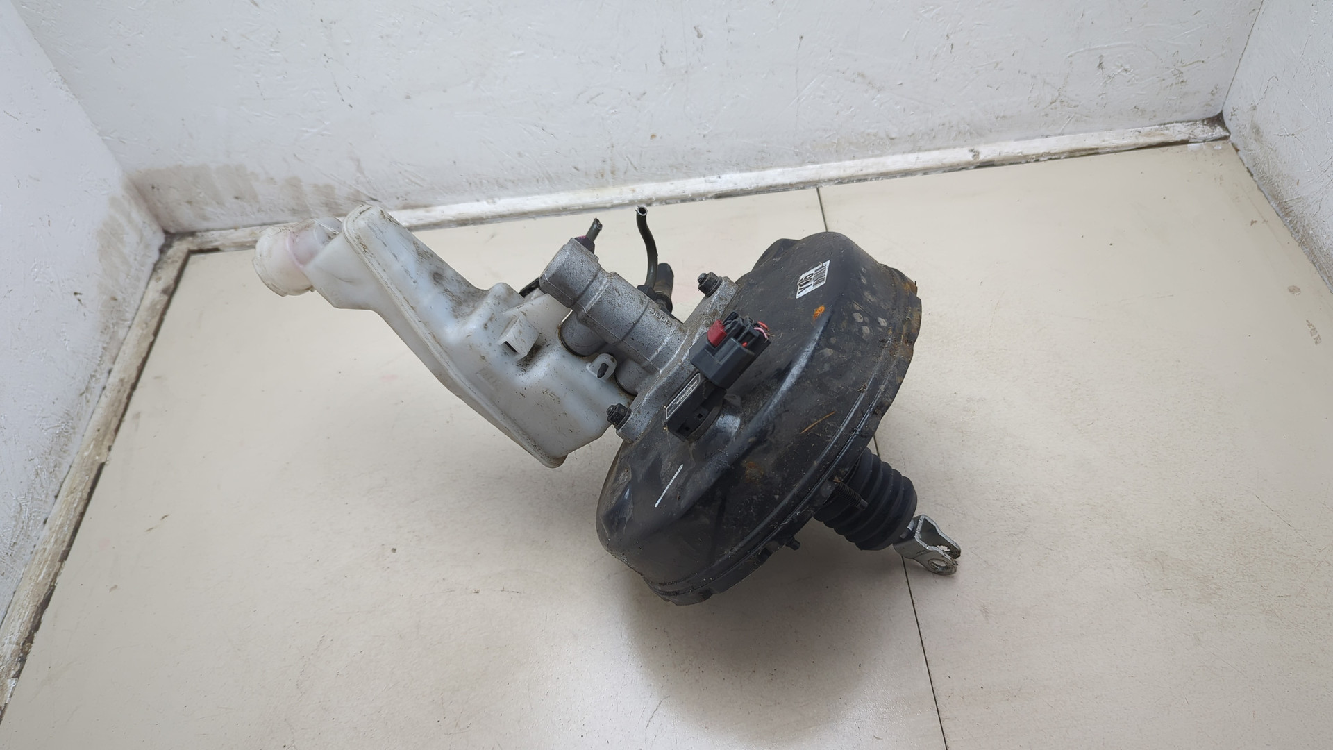 Цилиндр тормозной главный