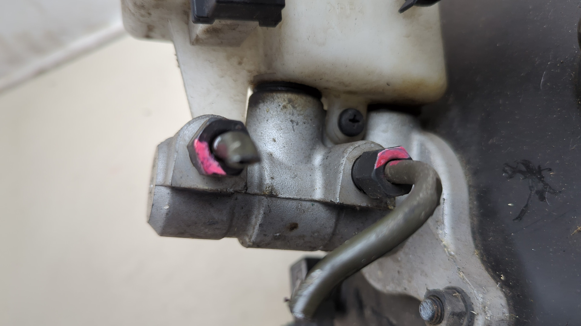 Цилиндр тормозной главный