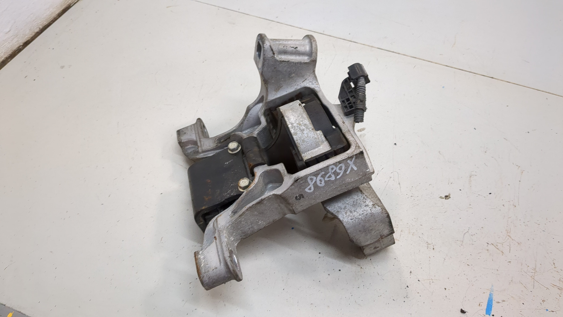 Опора двигателя