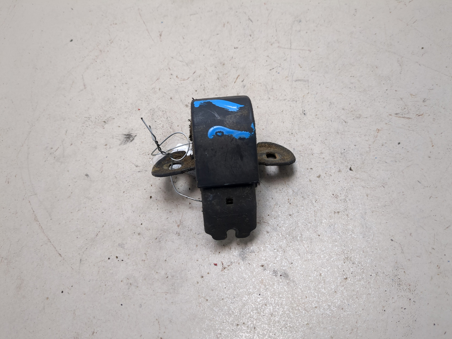 Замок двери задней правой