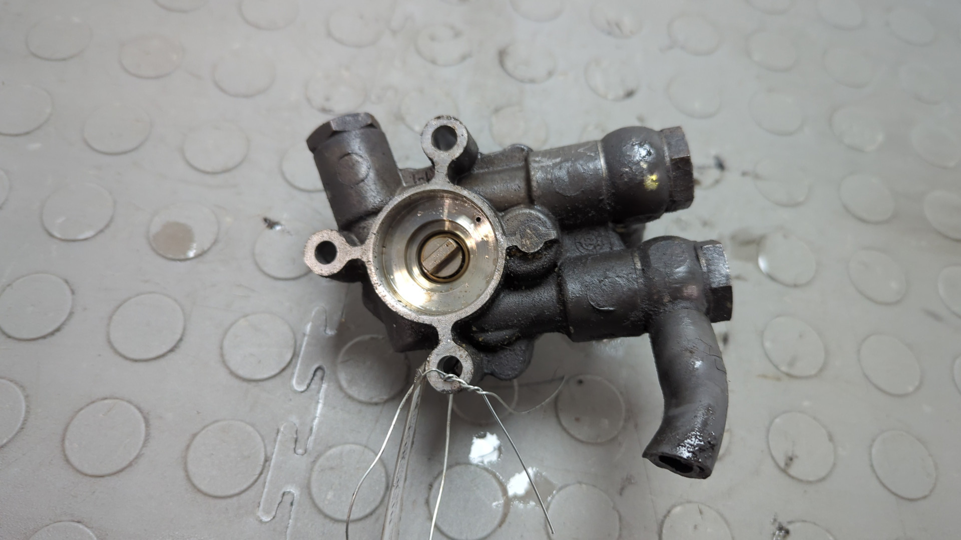 ТННД(Топливный насос низкого давления)