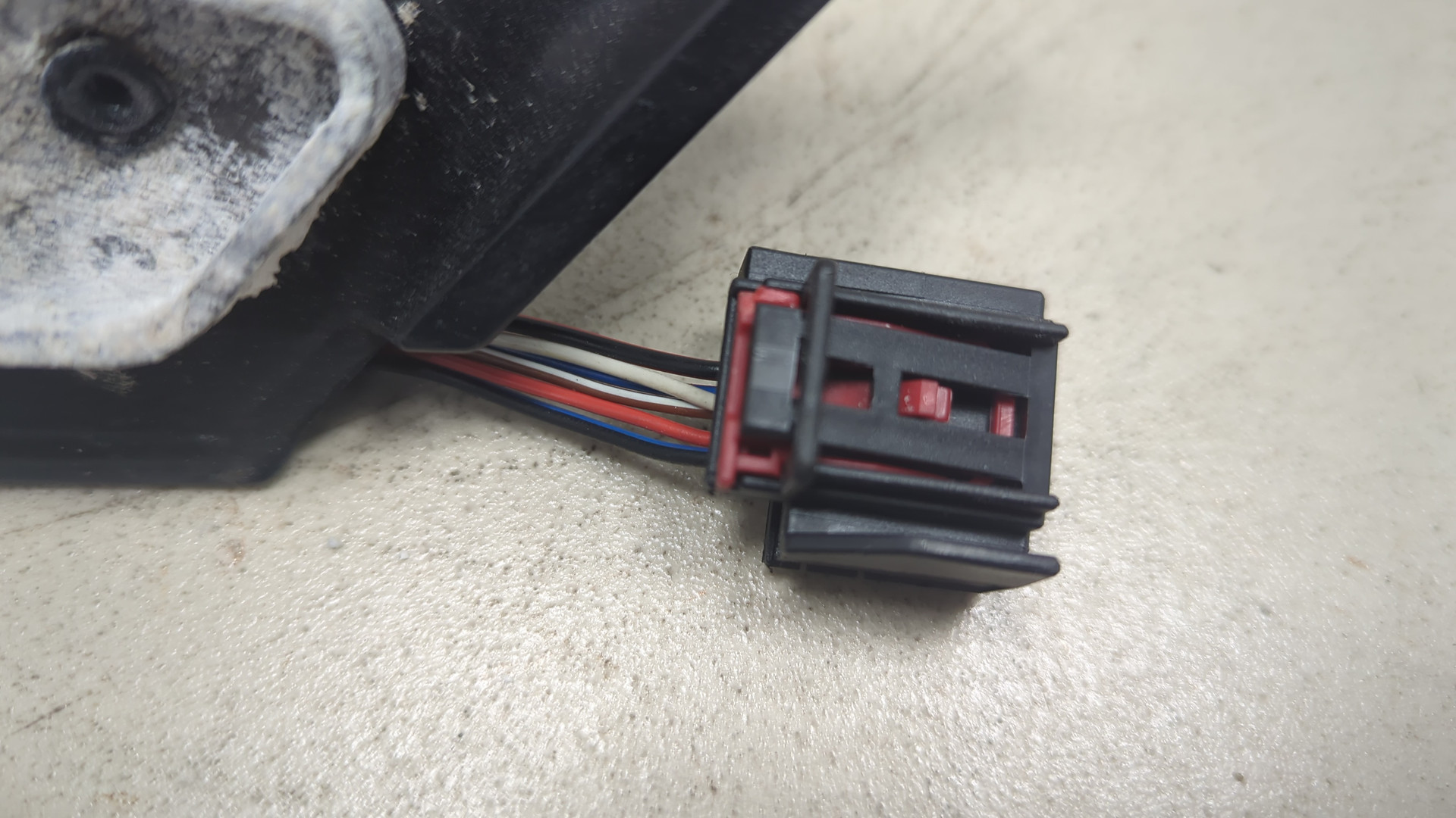 Зеркало левое электрическое