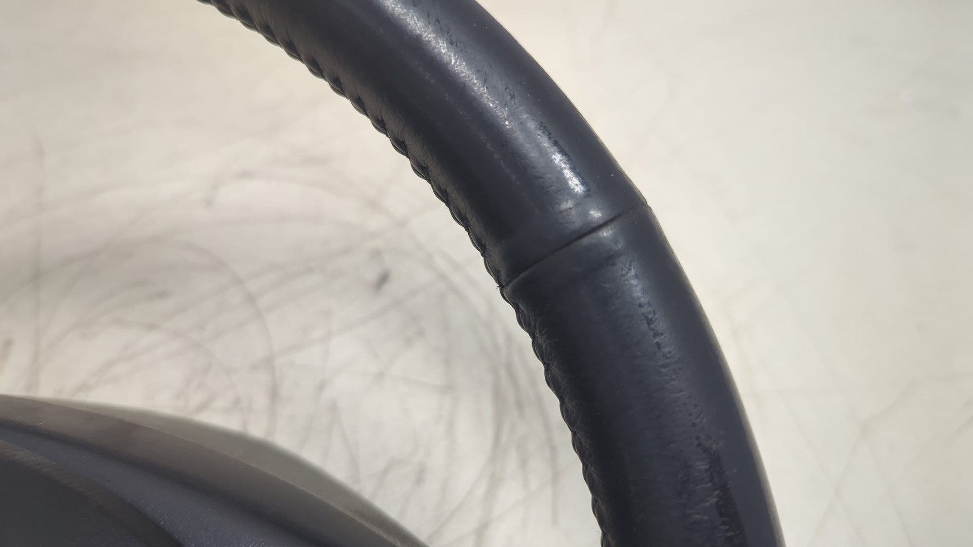 Рулевое колесо (руль)