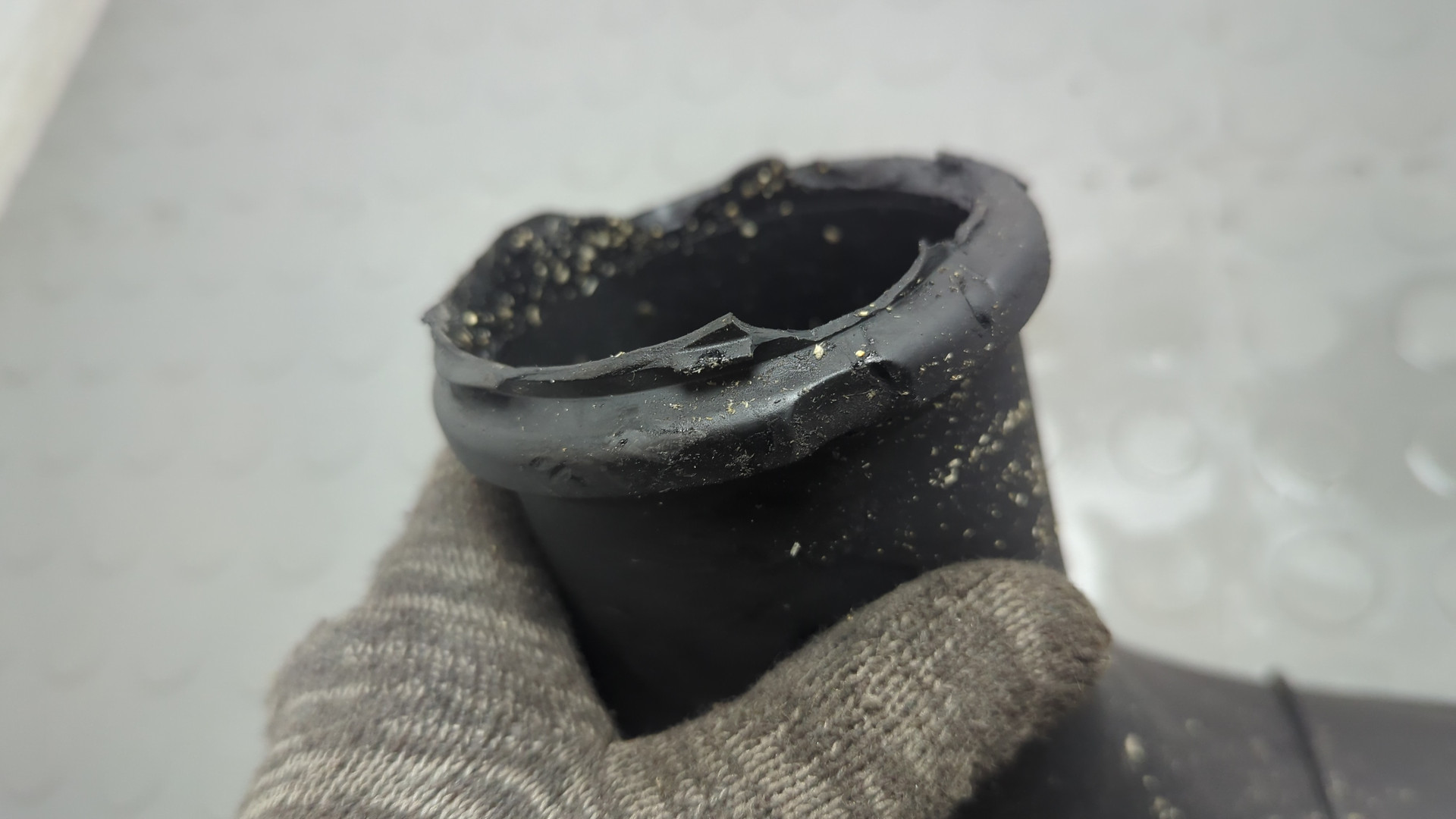 Патрубок воздушного фильтра