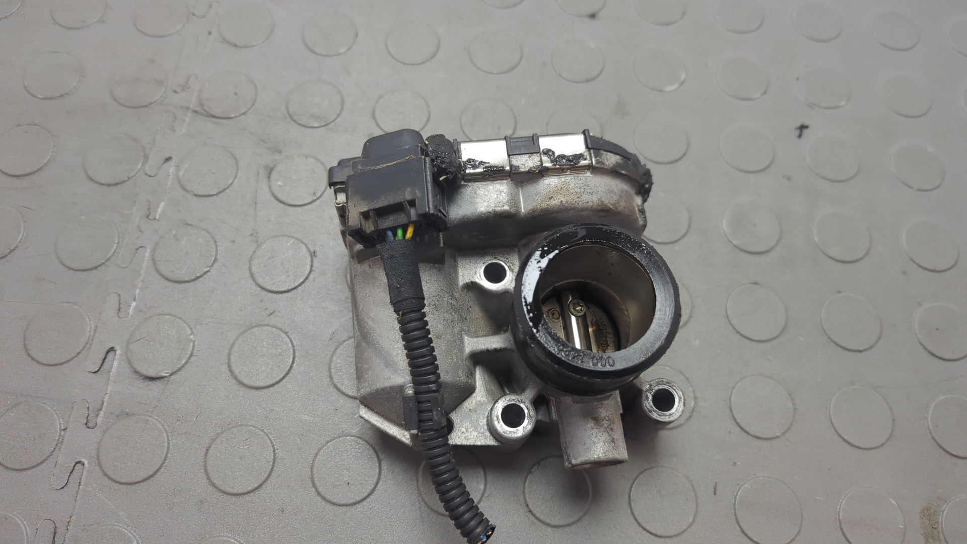 Заслонка дроссельная электрическая