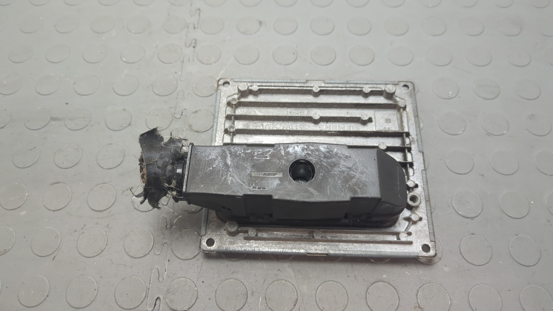 Блок управления двигателем