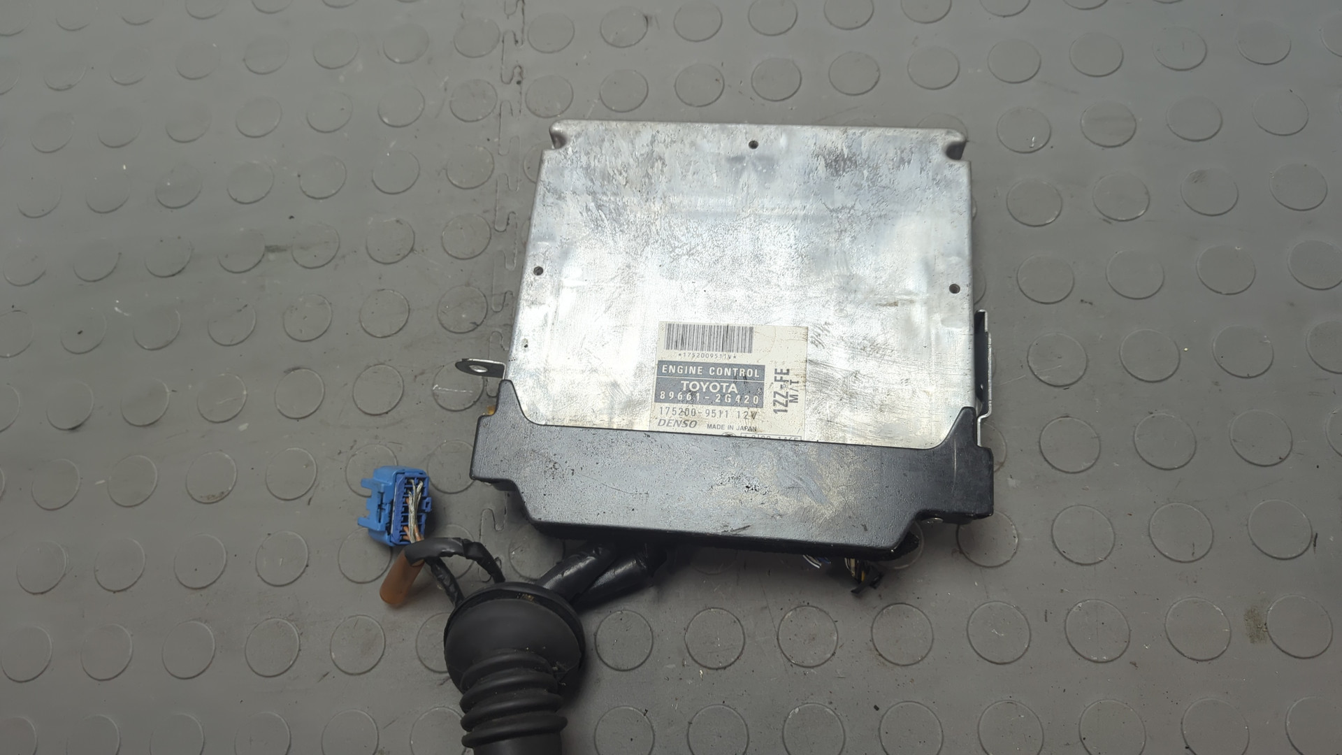 Блок управления двигателем