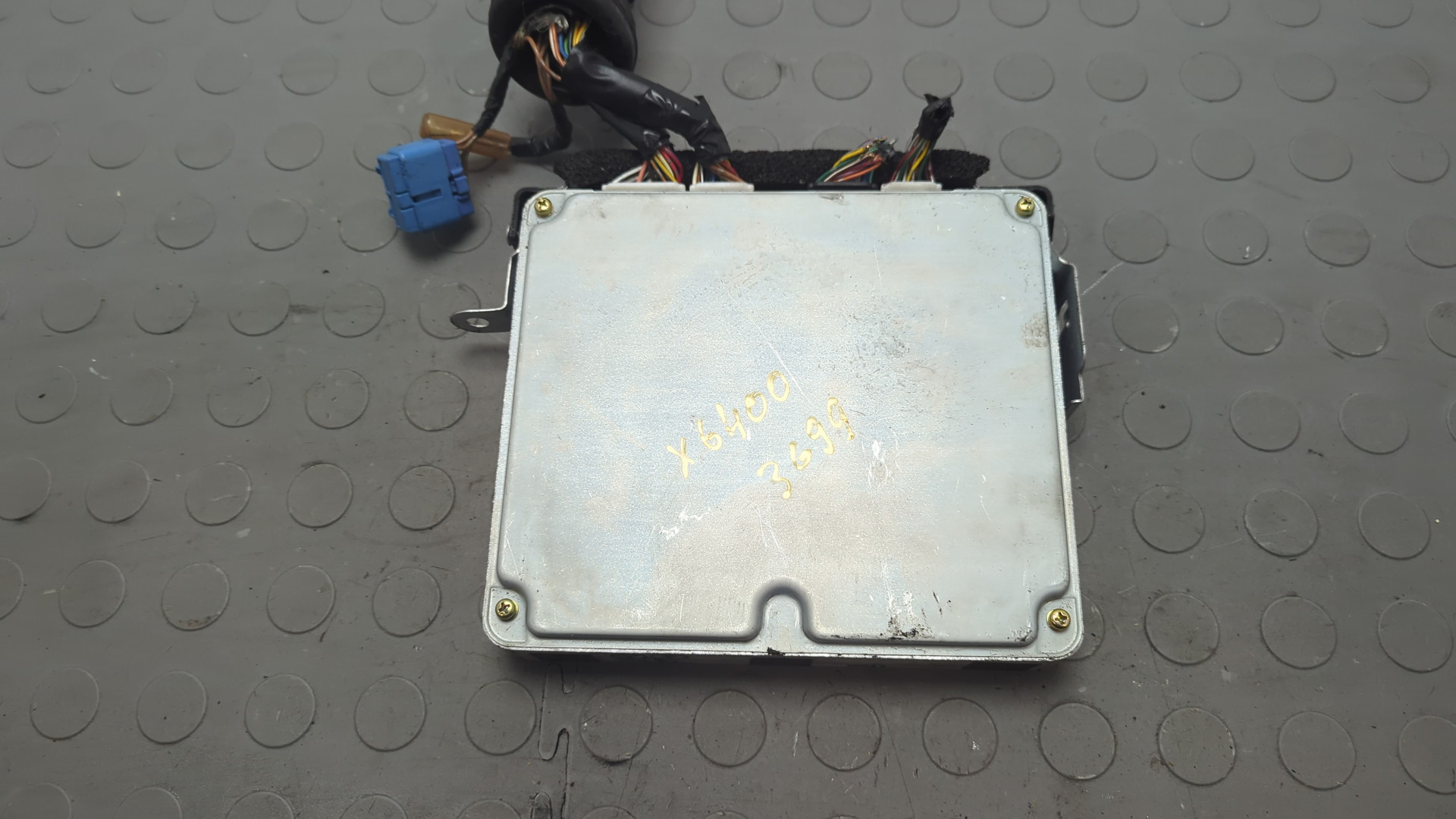 Блок управления двигателем