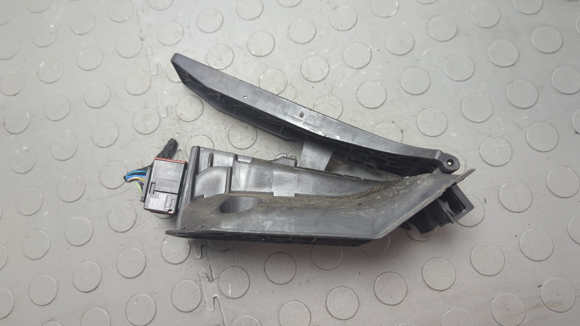 Педаль газа