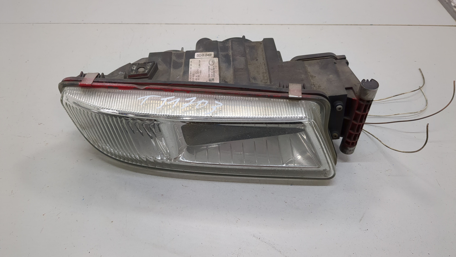 Фара противотуманная правая