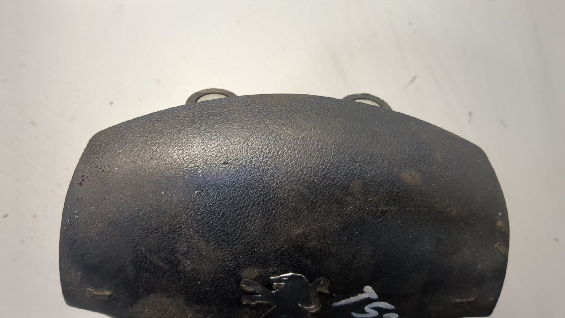 Подушка безопасности в рулевое колесо