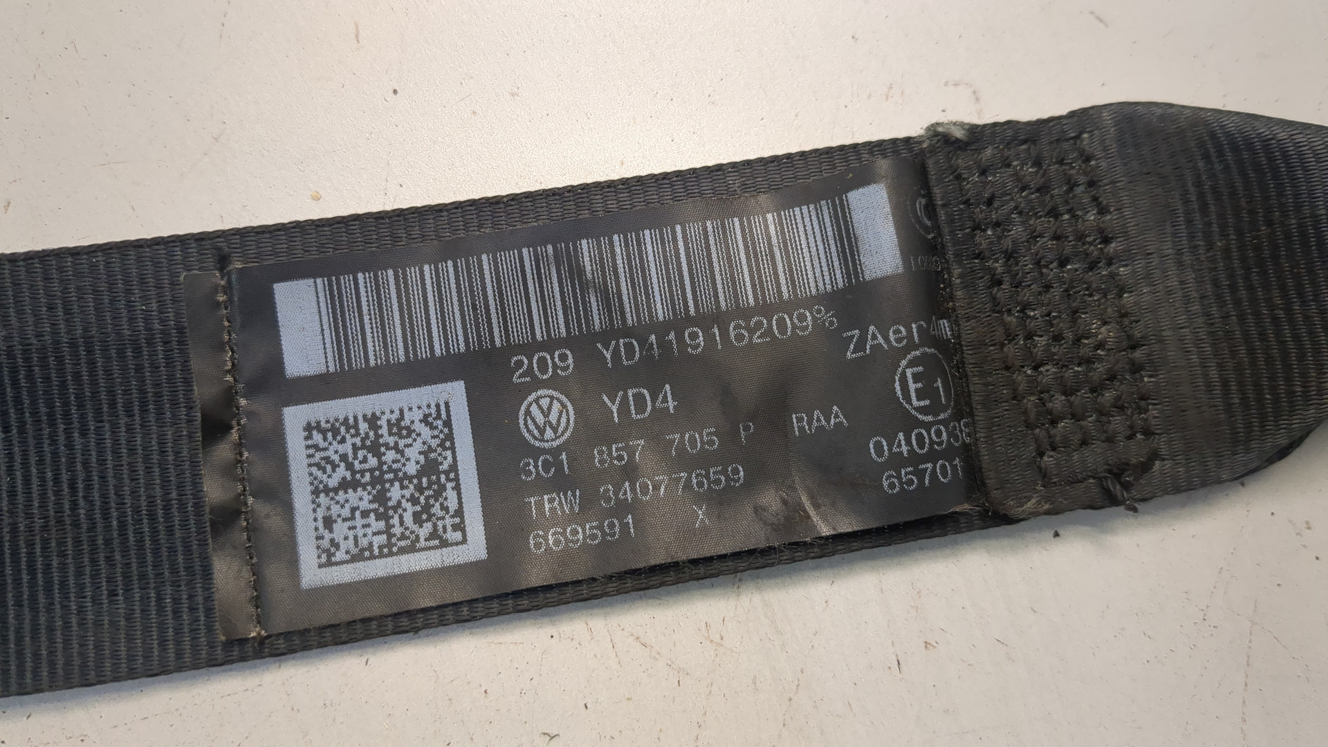 Ремень безопасности