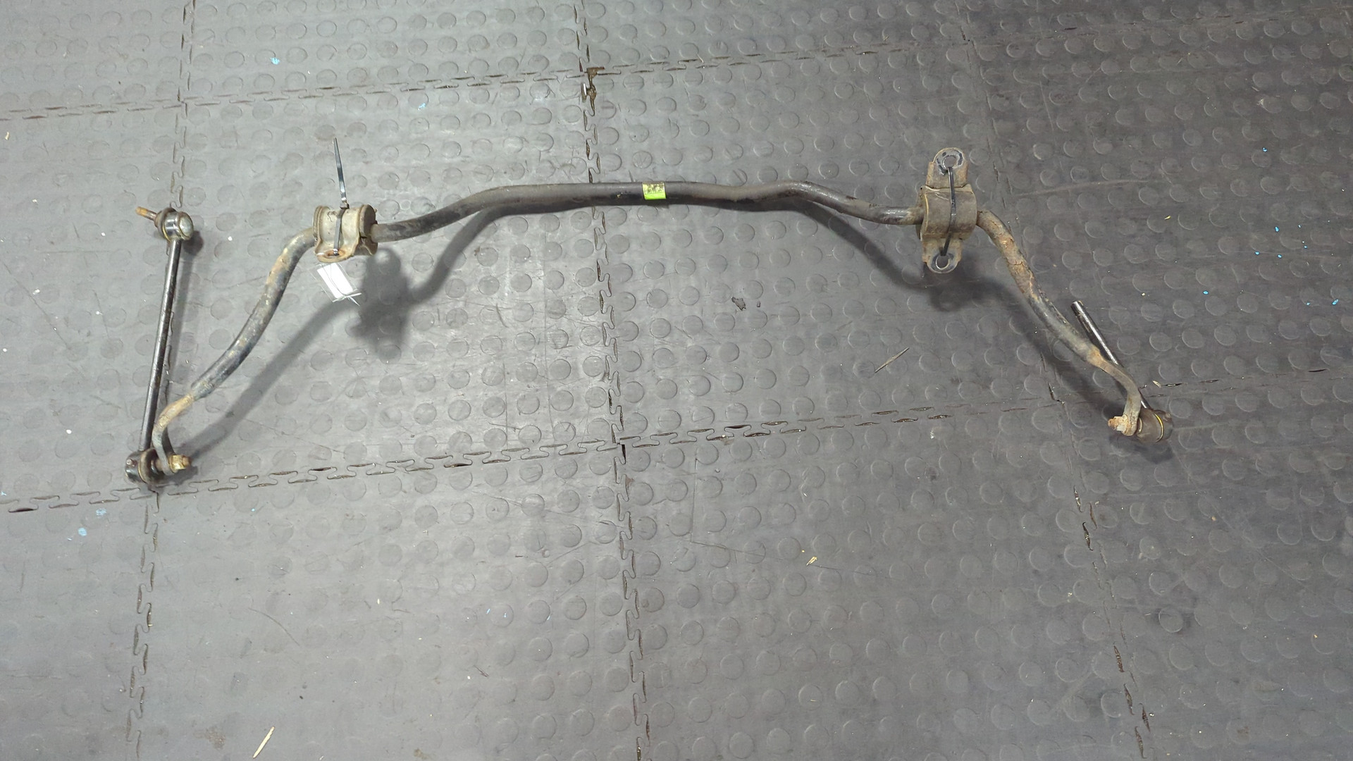 Стабилизатор передний