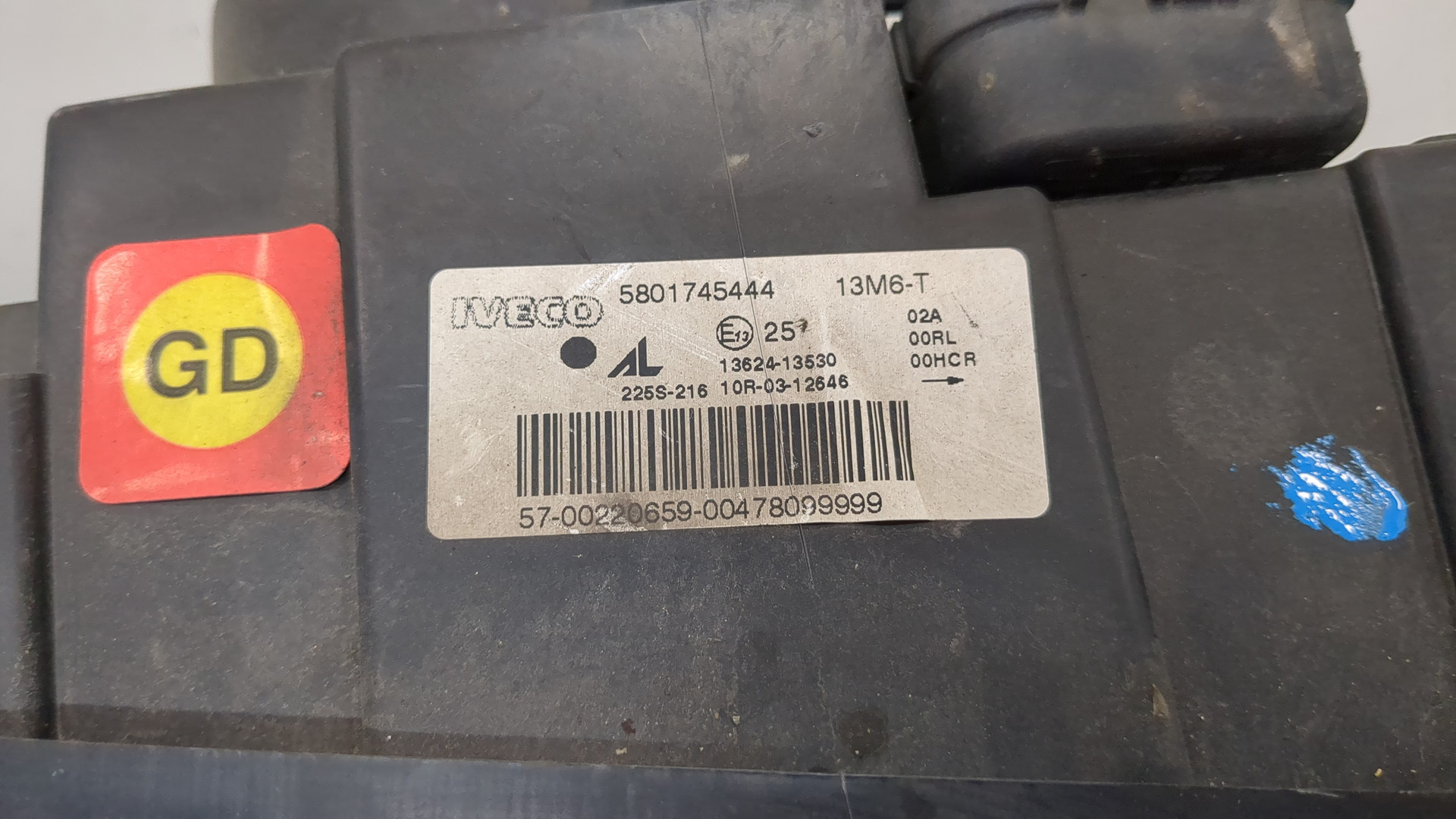 Фара правая