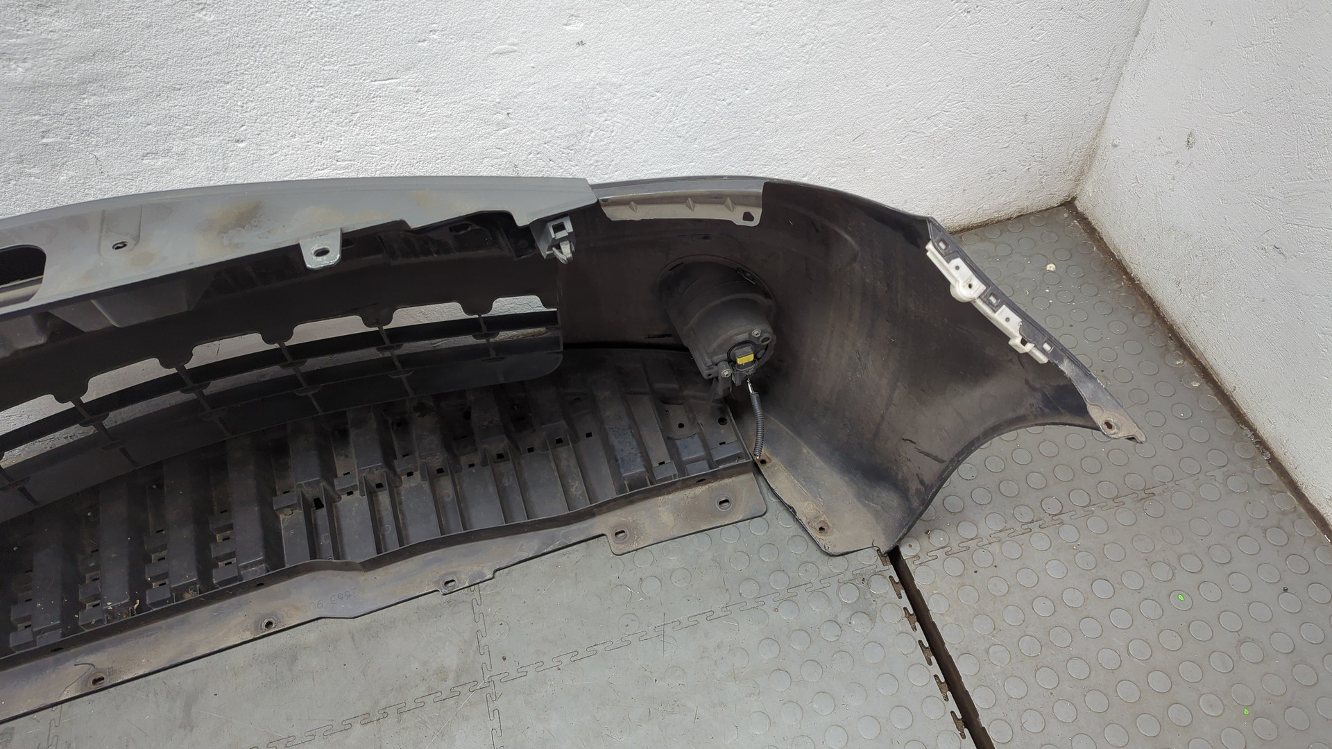 Бампер передний