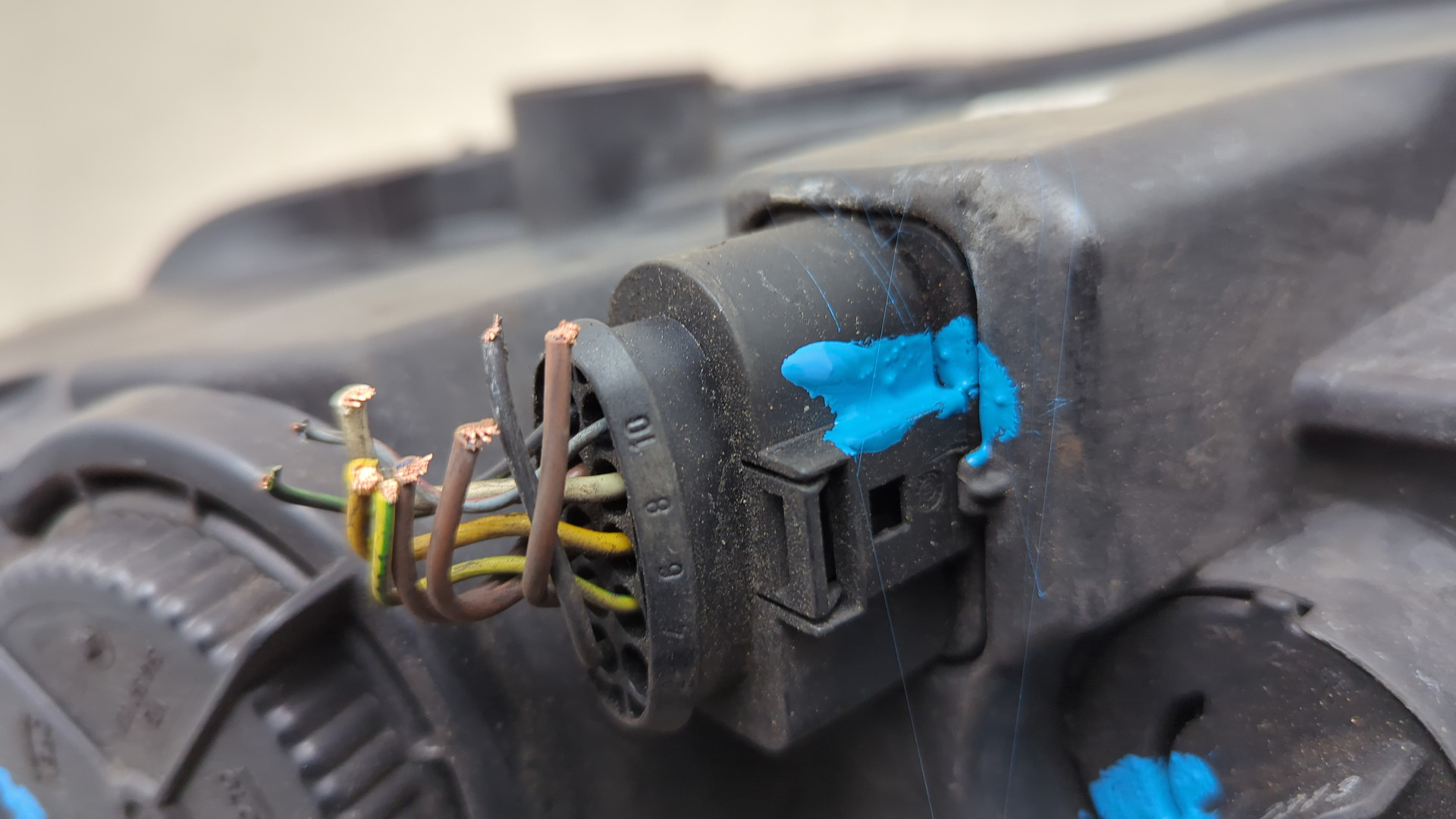 Фара правая