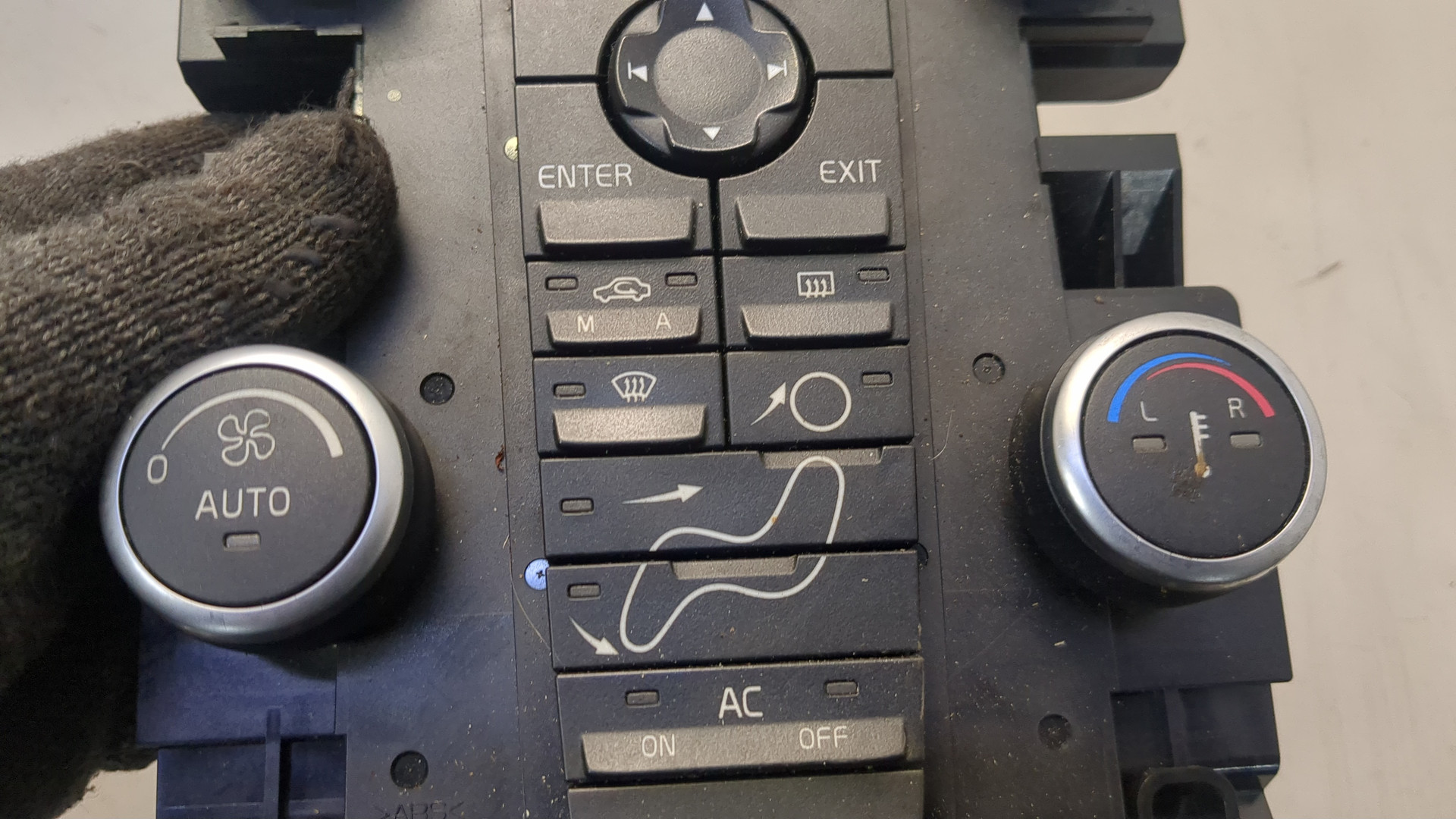 Переключатель отопителя