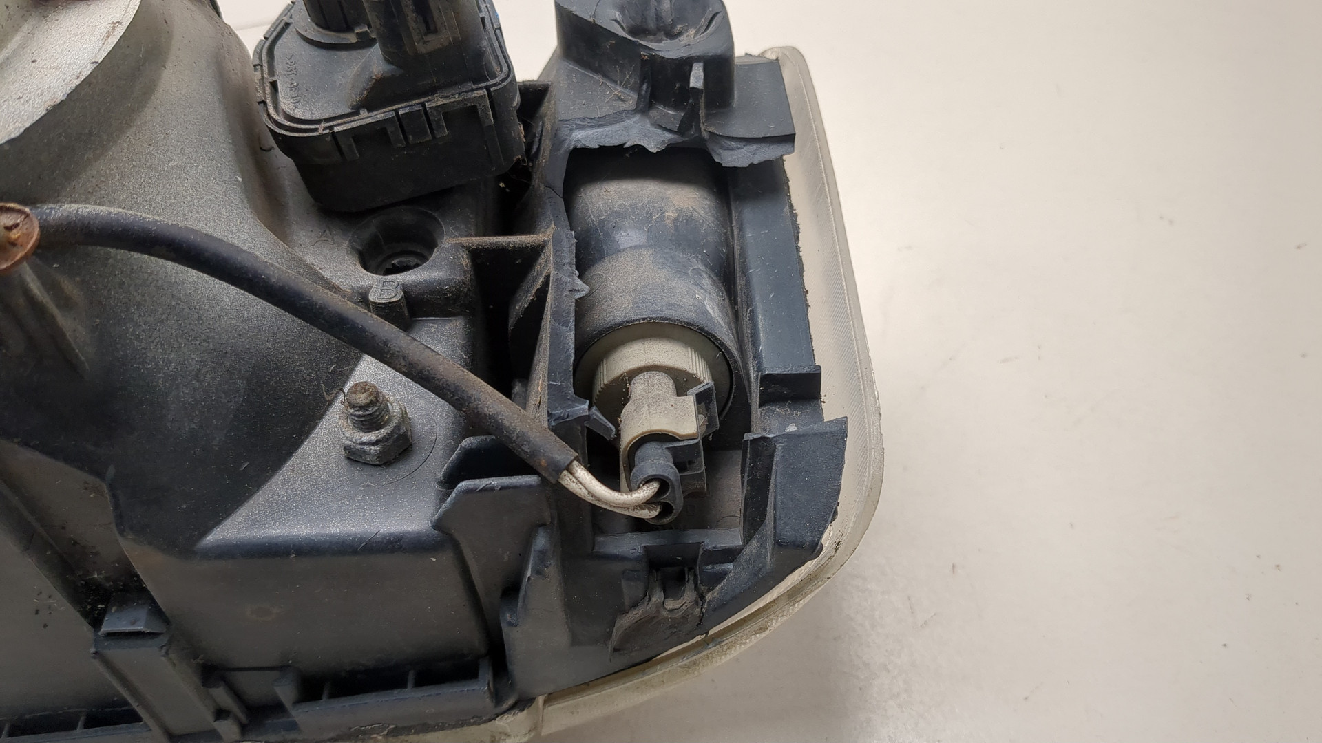 Фара правая