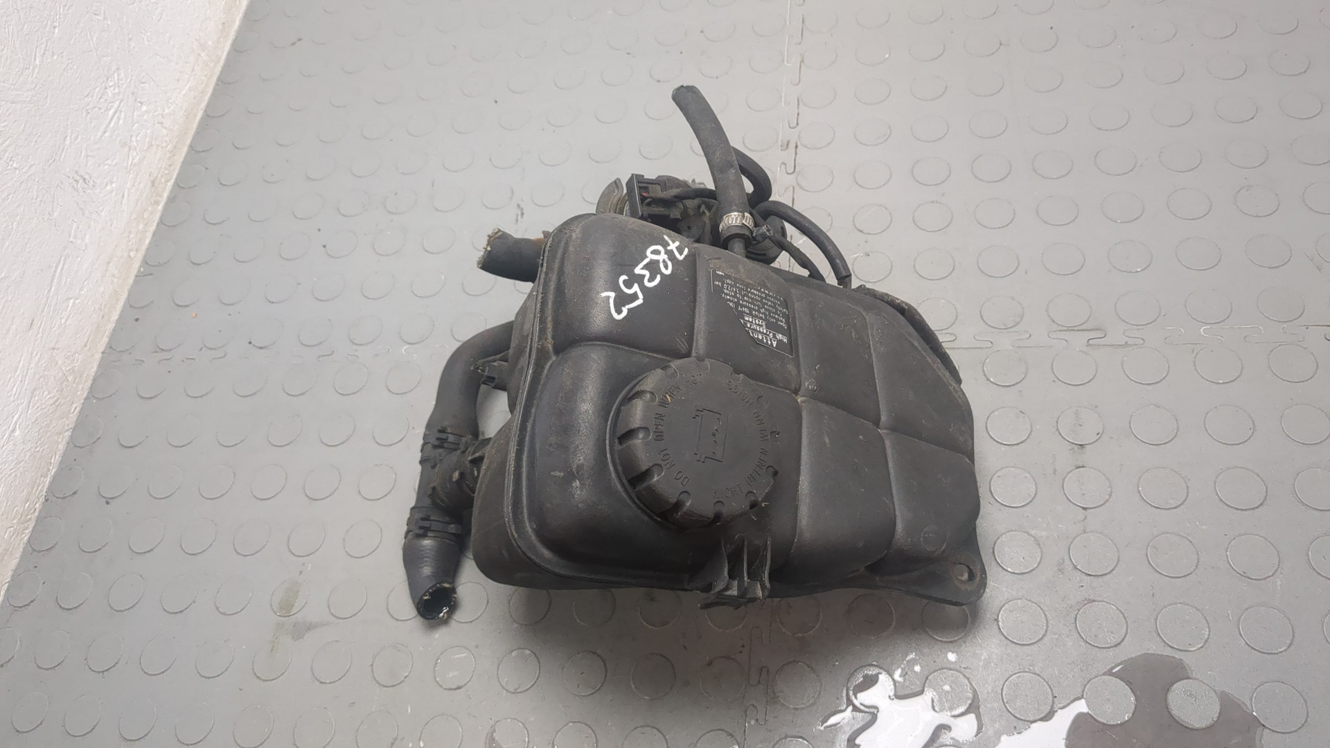 Бачок расширительный