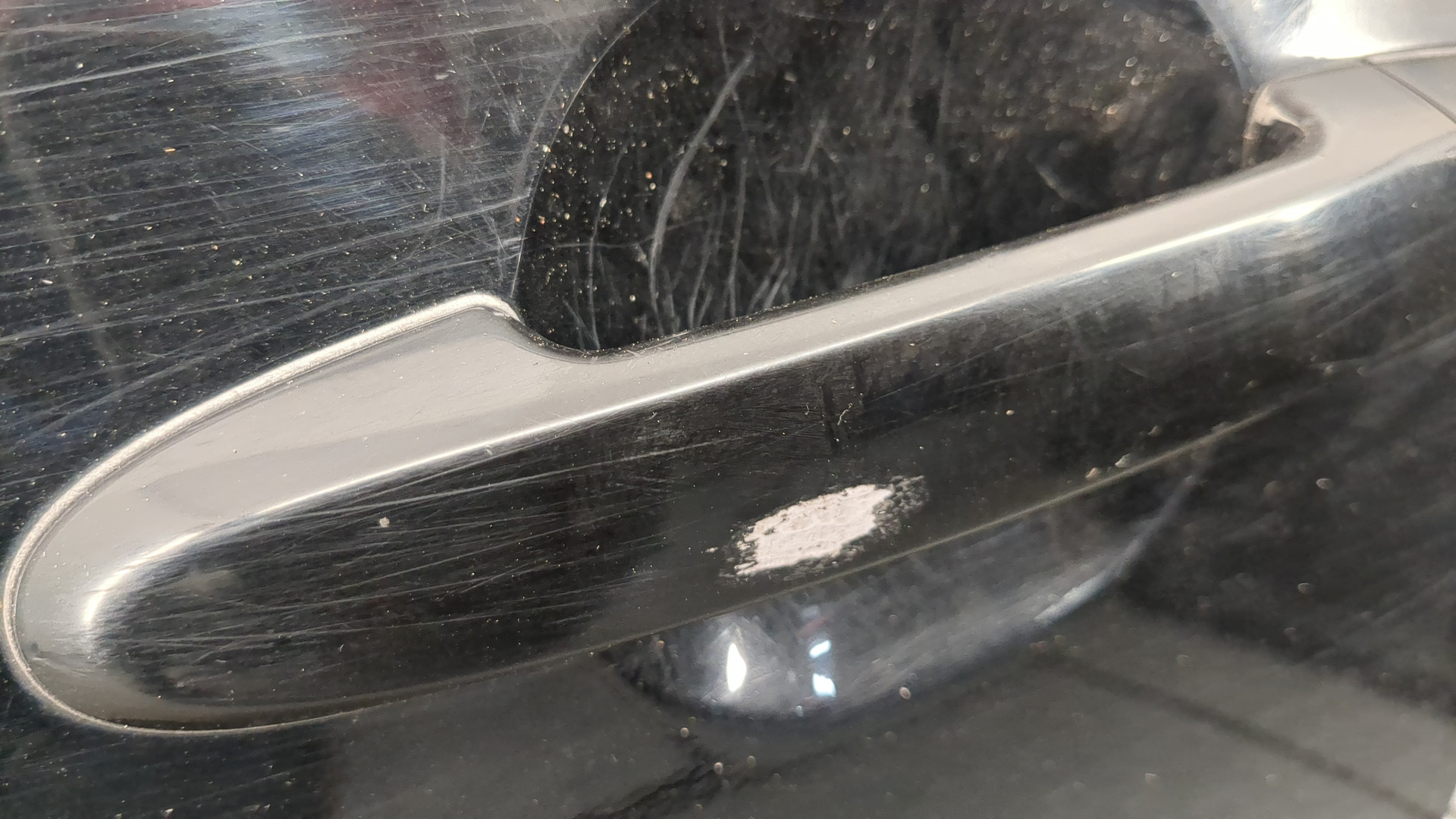 Дверь передняя левая