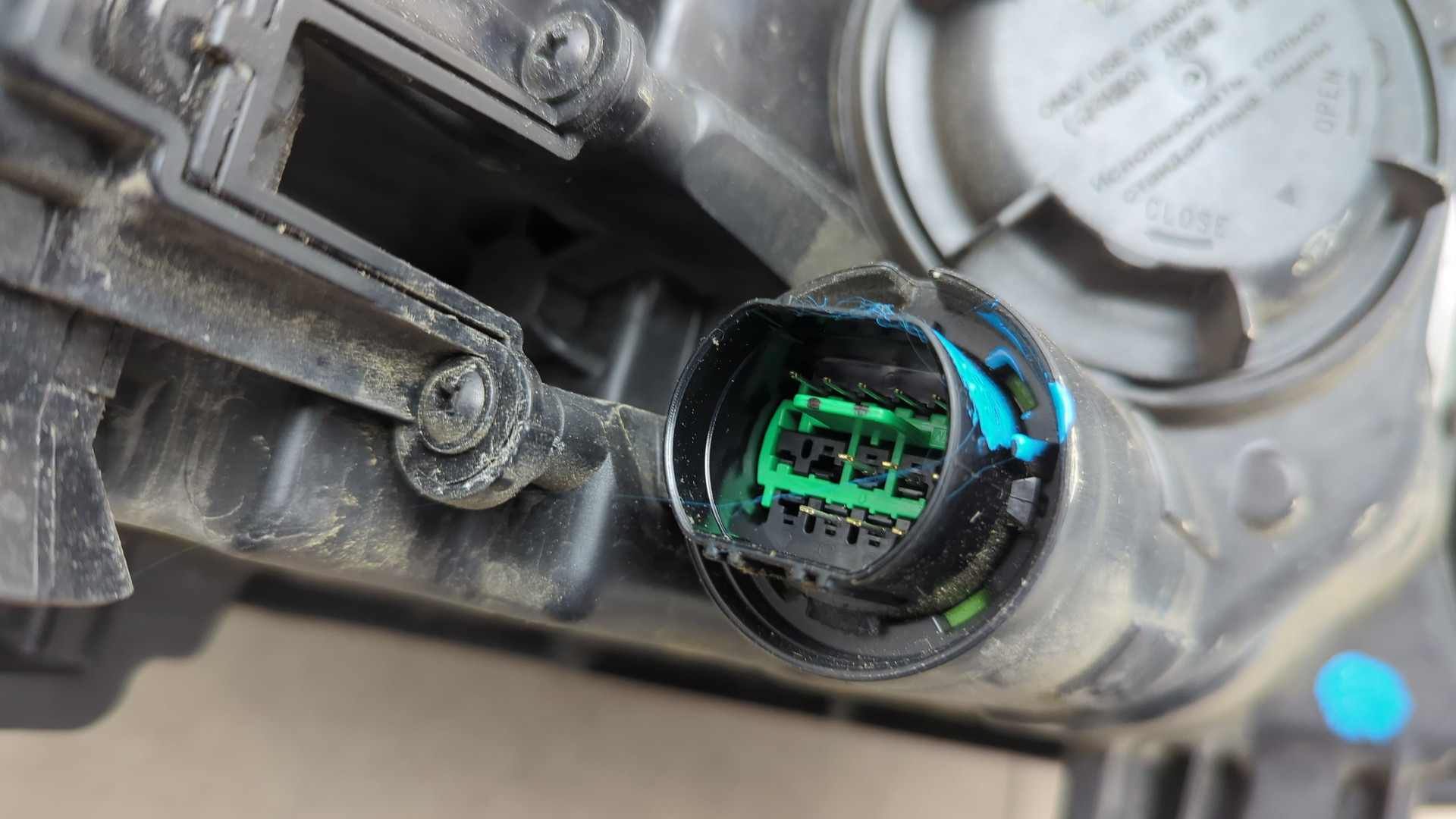 Фара правая