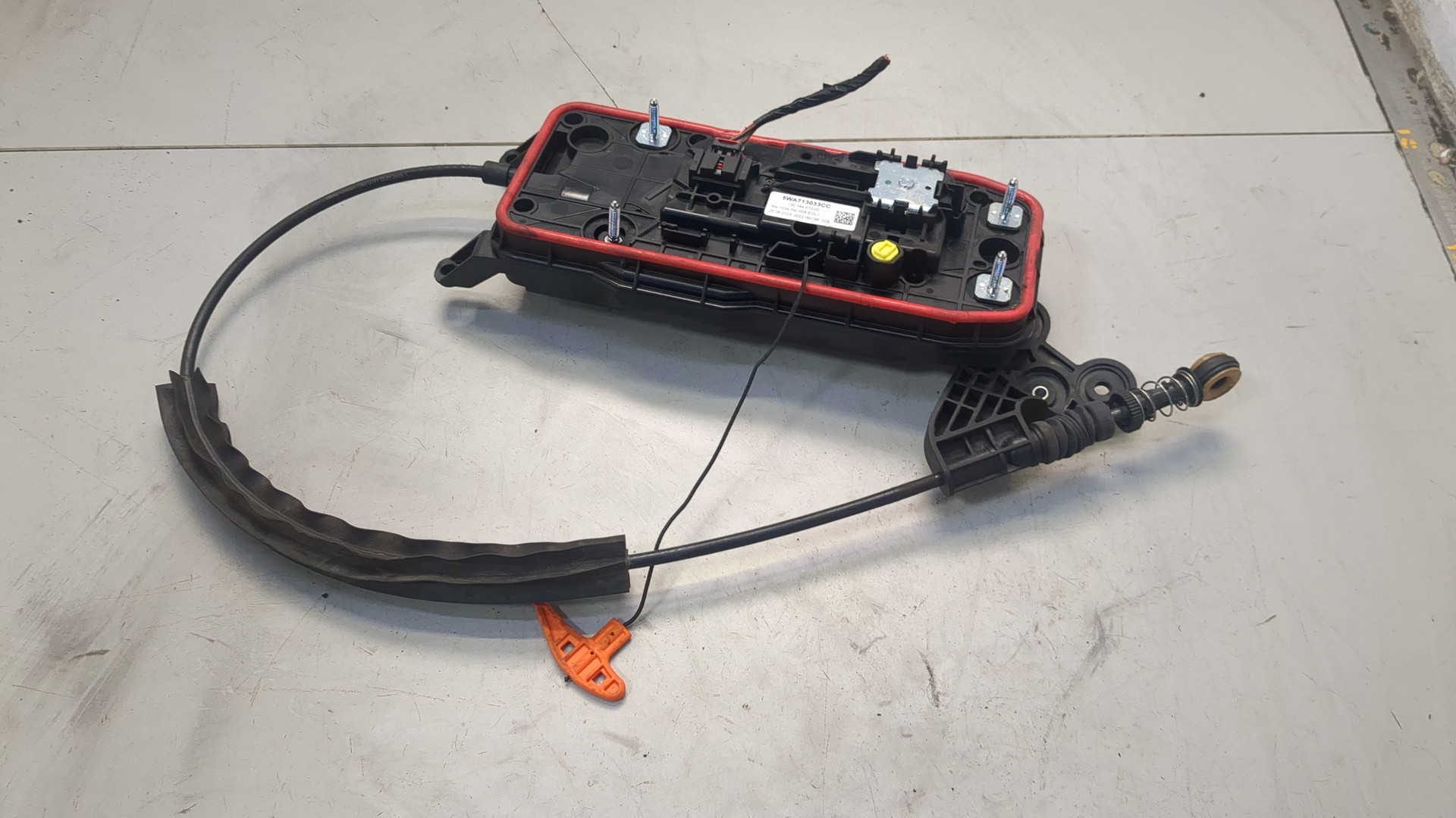 Кулиса МКПП / АКПП