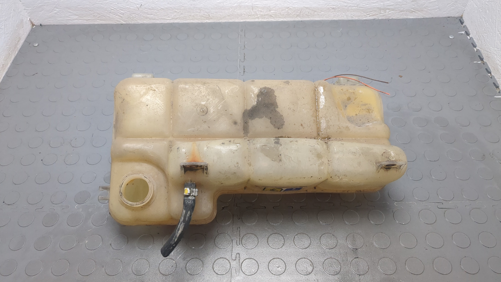 Бачок расширительный