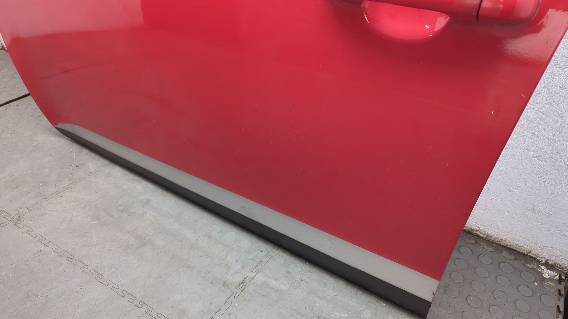 Дверь передняя левая