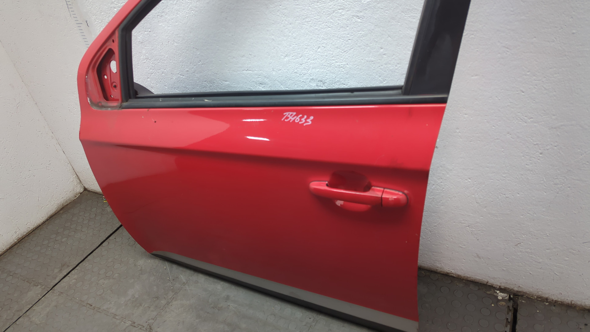 Дверь передняя левая