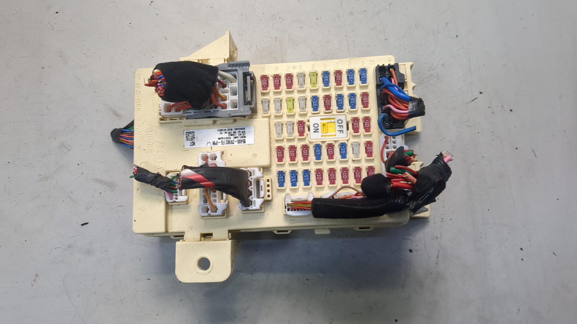 Блок предохранителей