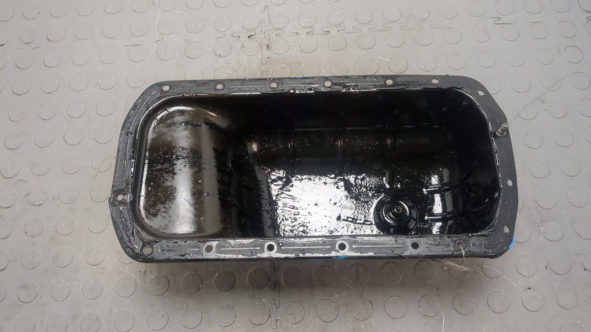 Поддон масляный двигателя (картер)