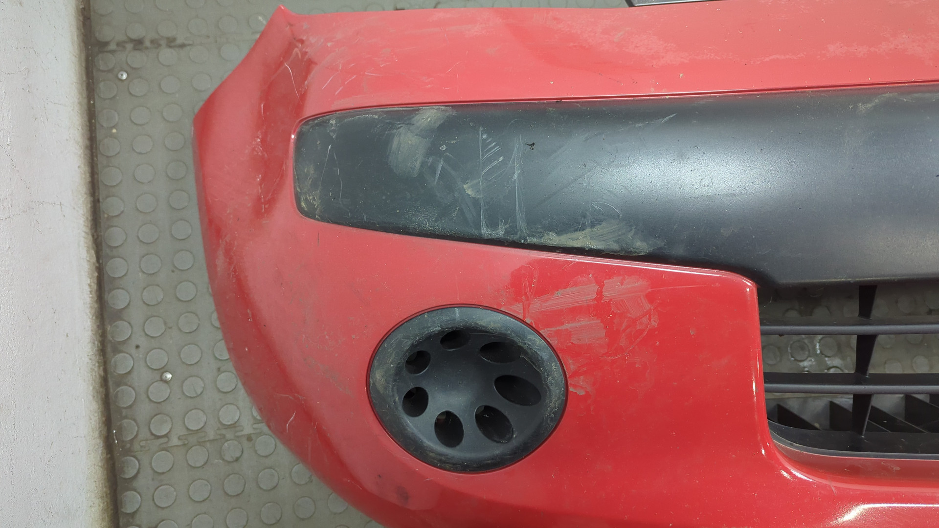 Бампер передний