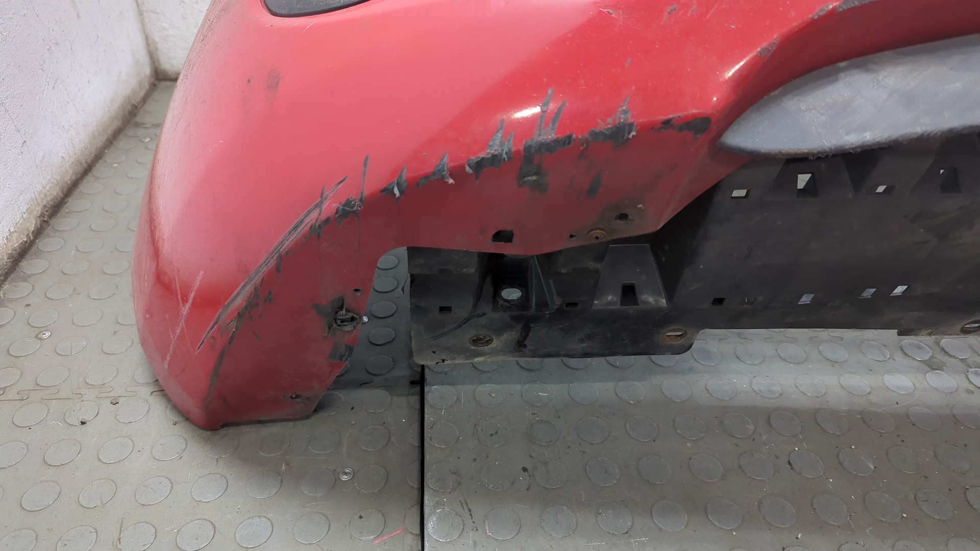 Бампер передний