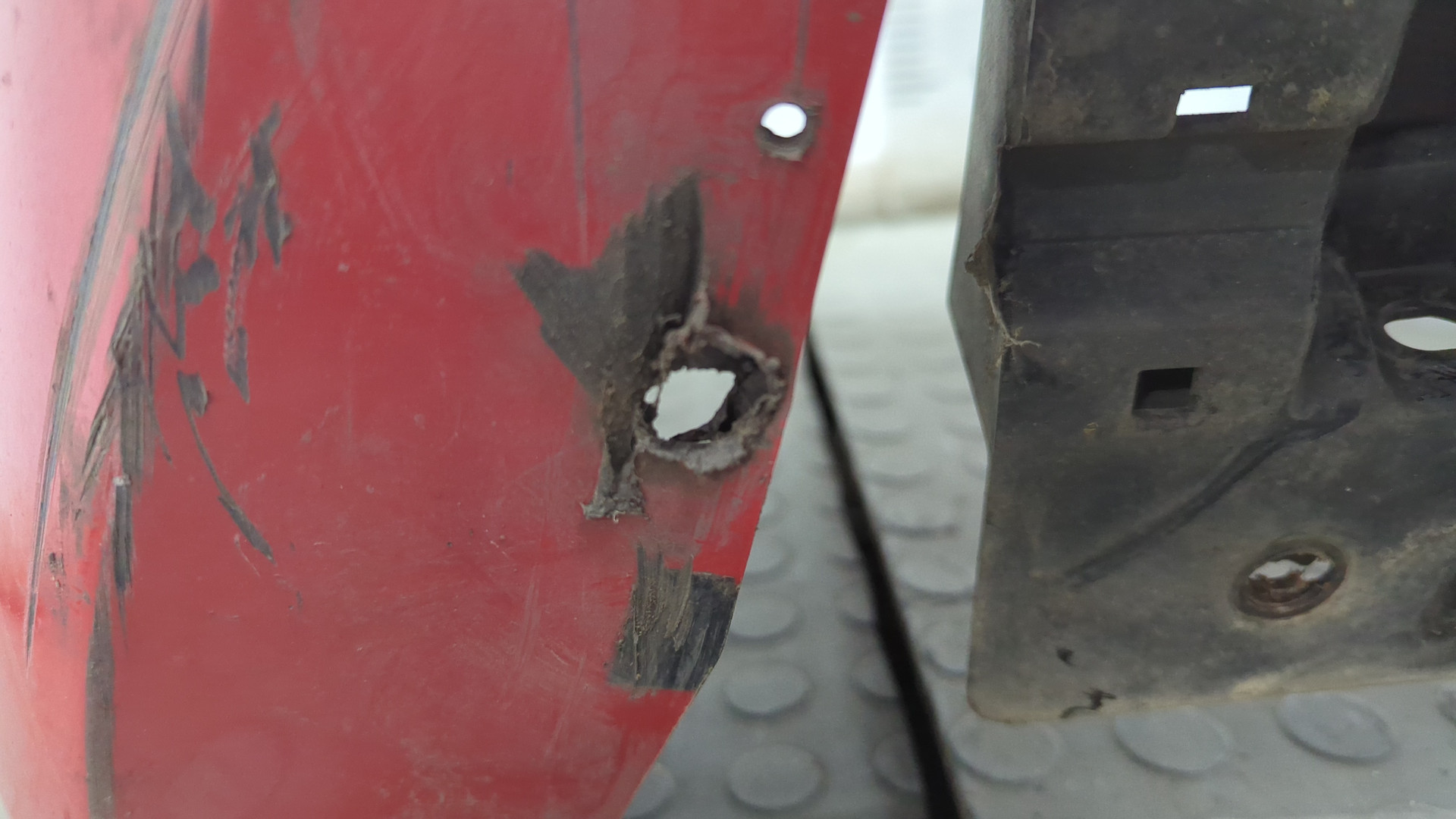 Бампер передний