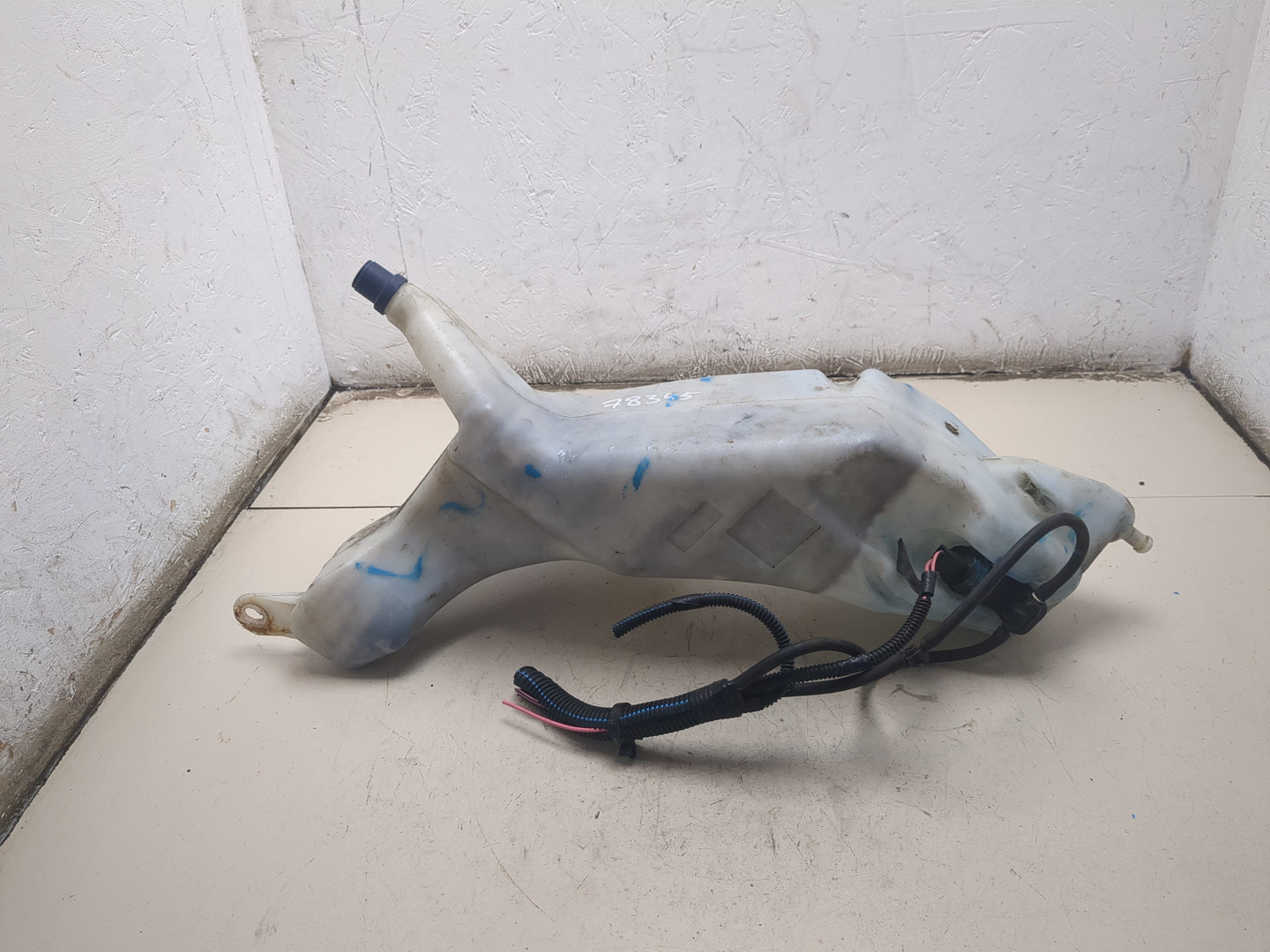 Бачок омывателя лобового стекла