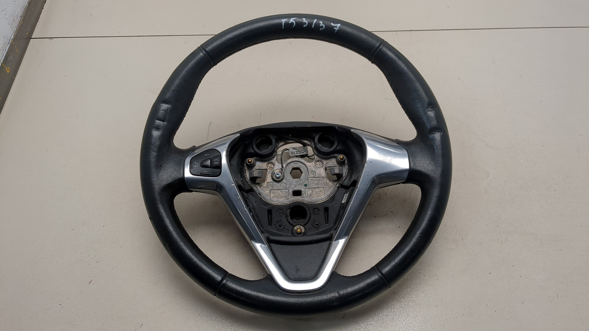 Рулевое колесо (руль)