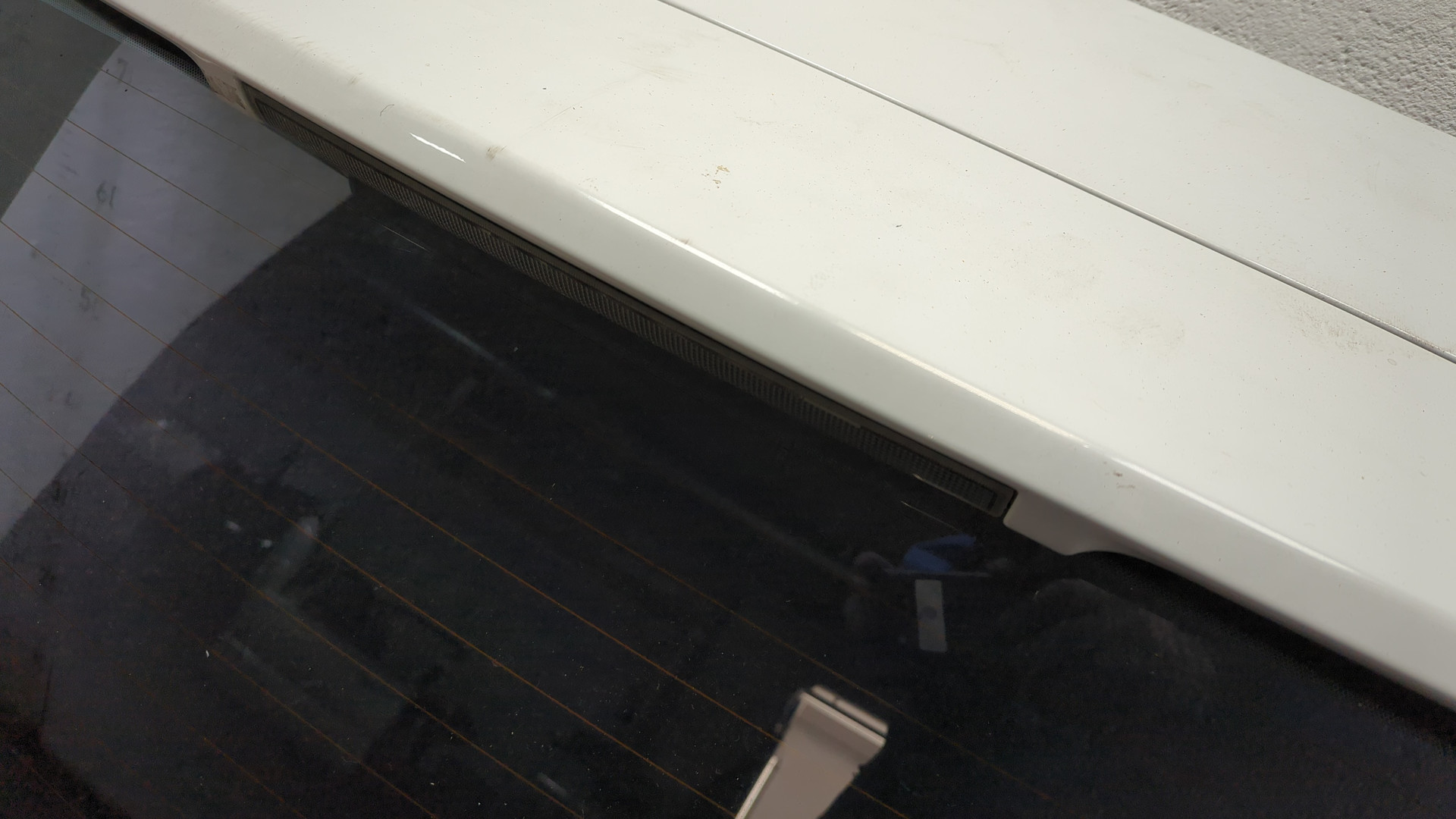 Дверь багажника