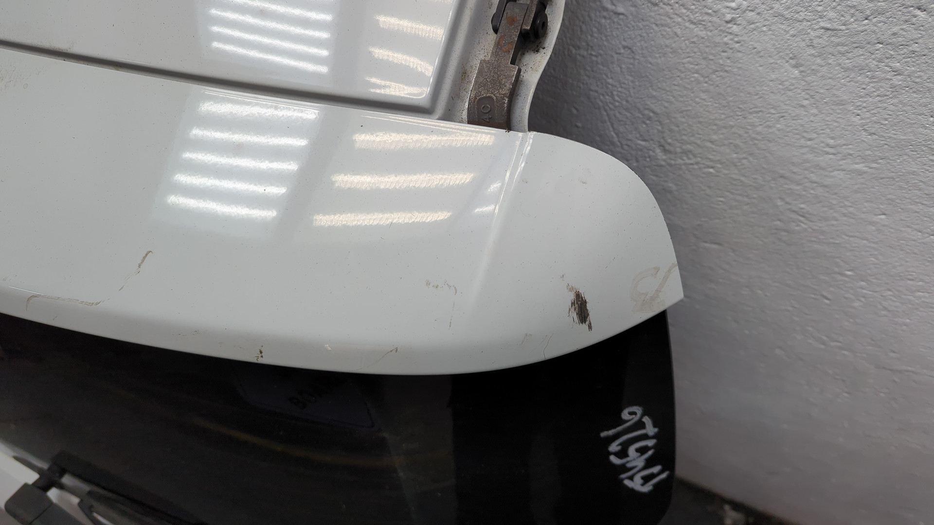 Дверь багажника