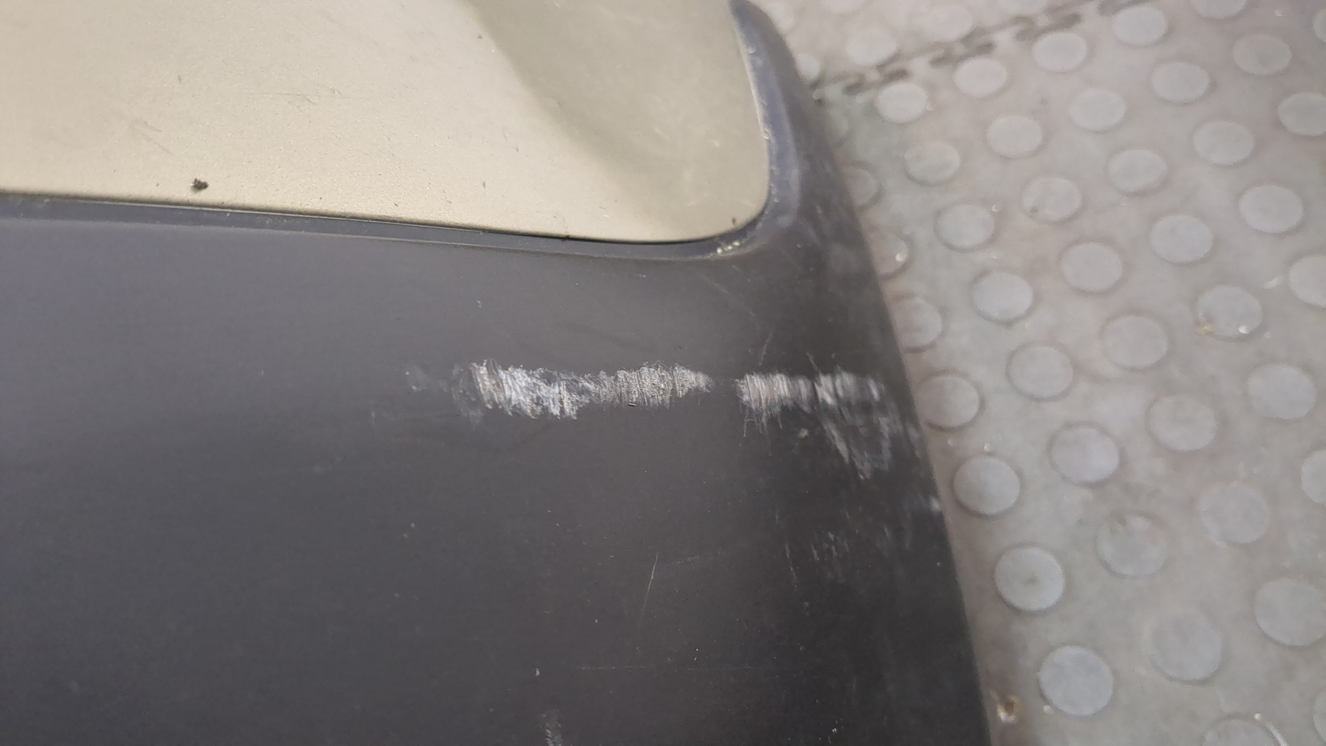 Бампер передний