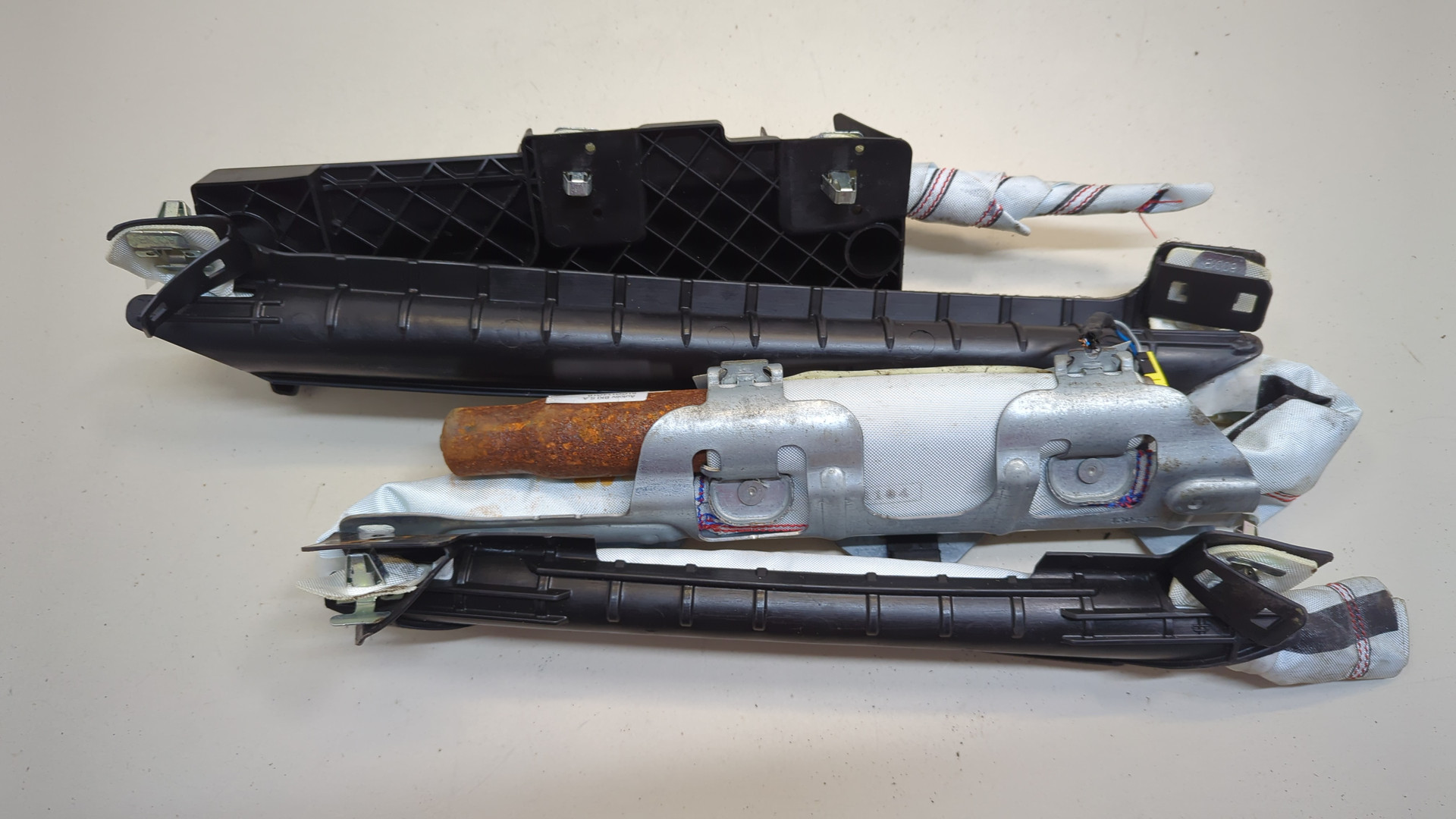 Подушка безопасности боковая (шторка)