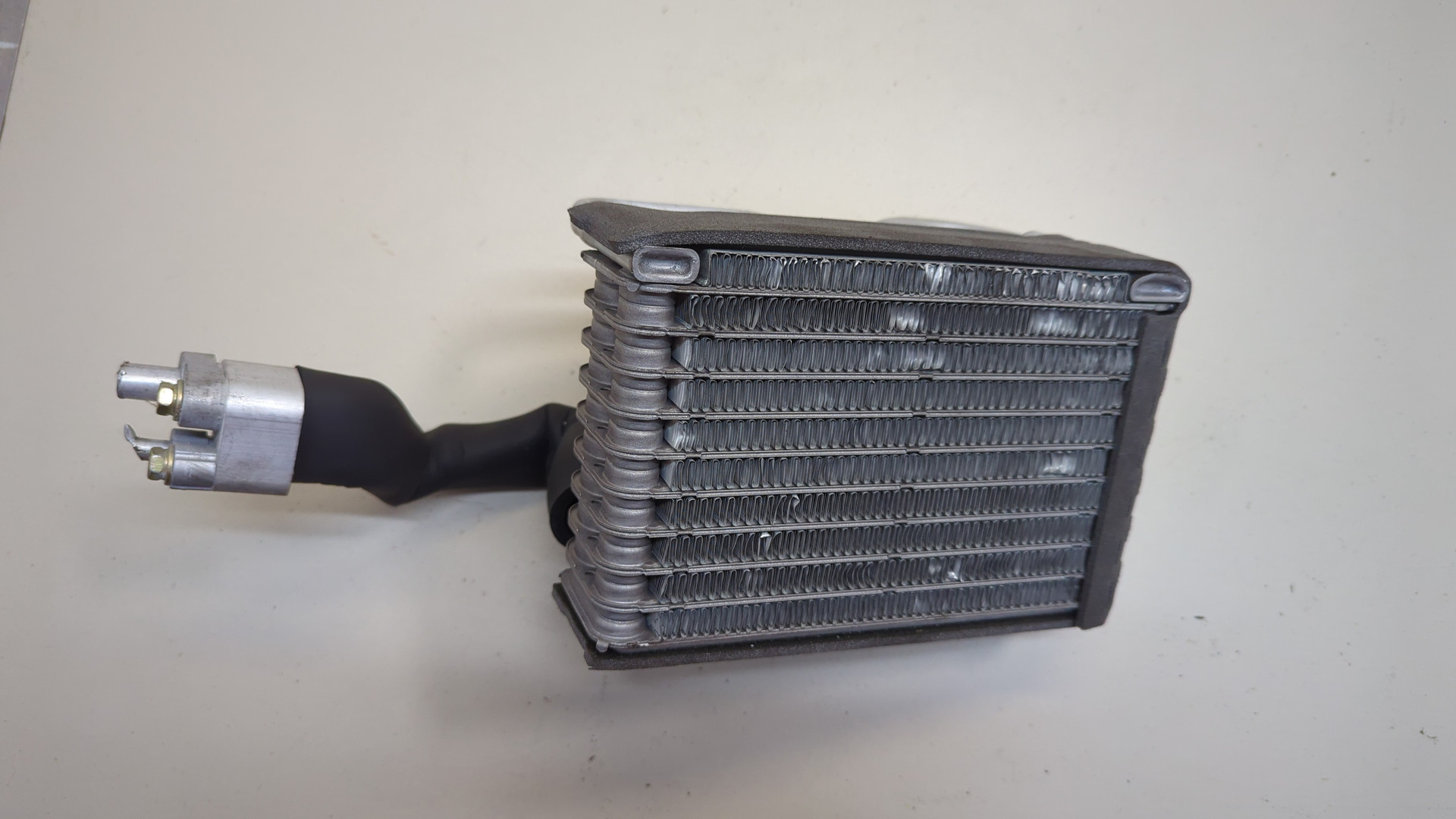 Радиатор кондиционера / конденсер